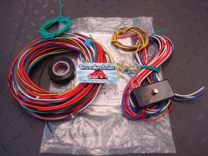 UNIVERSAL HARNESS WITH FUSE BOX - FOR DUNE BUGGY - KIT CAR - CUSTOM APPLICATIONS